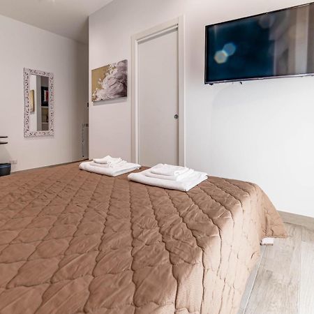Colosseo Cozy Rooms B&B Рим Екстер'єр фото